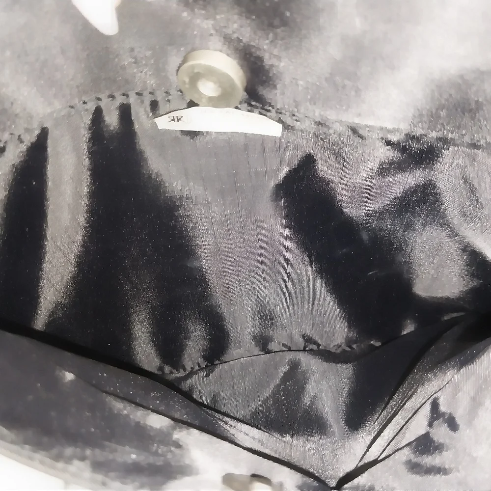 Kenneth Cole Reaction Black Tote Bag - Picture 5 of 7